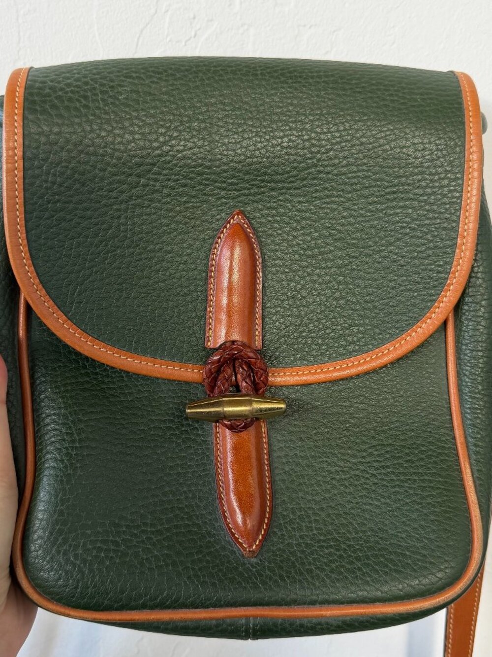 Vintage Dooney & Bourke All Weather Leather Crossbody Bag Green Tan Brass Toggle